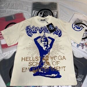 HELLSTAR STUDIOS YOGA Cream TEE Graphic Tee with Blue and Gold Print